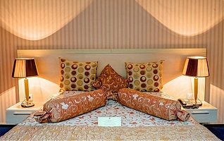 Фото Brown Hotel
