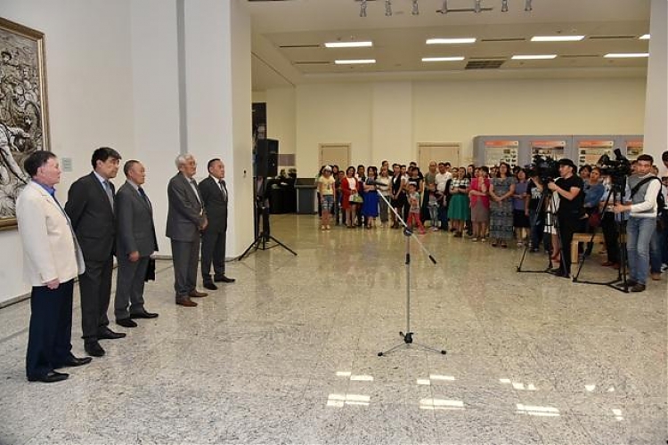 фото «Гунны в боевом сражении с аланами»