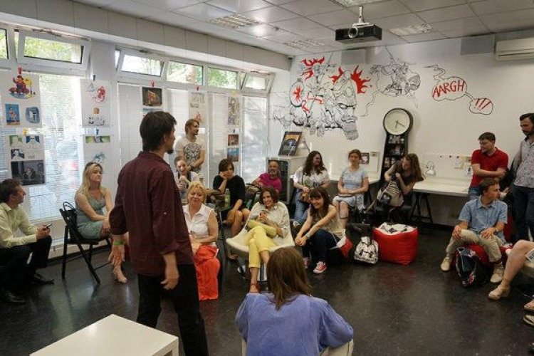 фото Встреча любителей комиксов