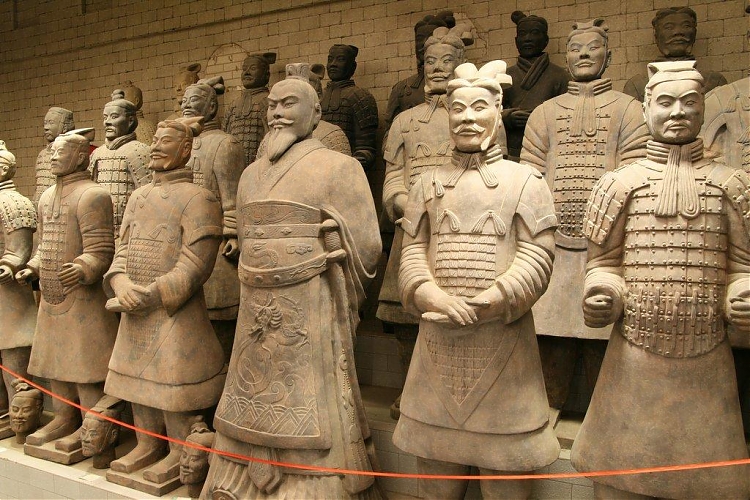 фото Выставка «Культурные памятники Терракотовой армии императора Цинь Шихуанди»